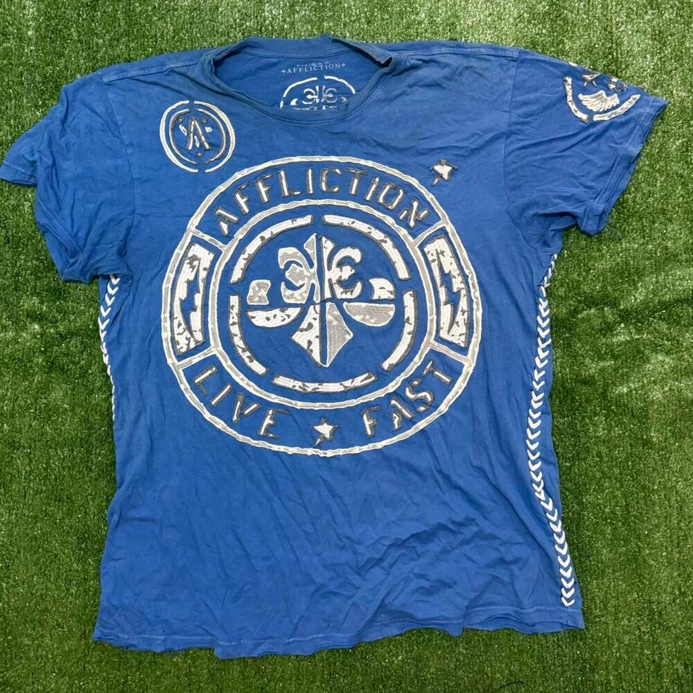 Affliction Men's Blue T-shirt